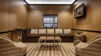 Best Western Plus Seawall Inn  Suites by the Beach