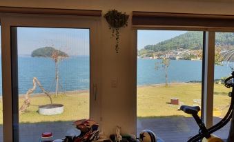 Namhae Boolgeun Noeul Pool Villa