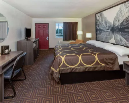 Super 8 by Wyndham Seguin Hotels in Seguin