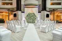 Embassy Suites by Hilton Jacksonville Baymeadows - parking