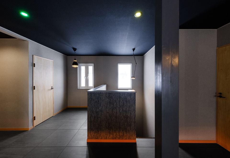 THE LANDMARK living room