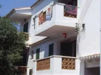 Apartamentos Petit Xuroy Hotels in Punta prima