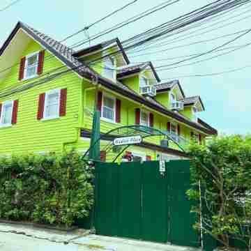 Madie's Place B&B with Private Pool at Santa Rosa Near Enchanted Kingdom Hotel Exterior