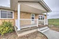 Chic Ste Genevieve Home w/ Nice Interior Amenities