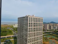 良棲小築精品公寓中心（青島海泉灣旅遊度假區藍色硅谷地鐵站店） - 溫泉