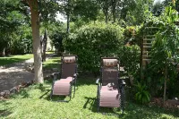 Beulah Court Vineyard Guest House Hotels near Thebe River Camping
