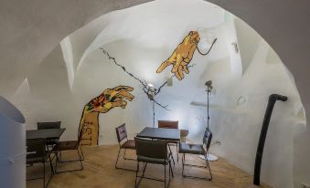 Artagonist Art Hotel