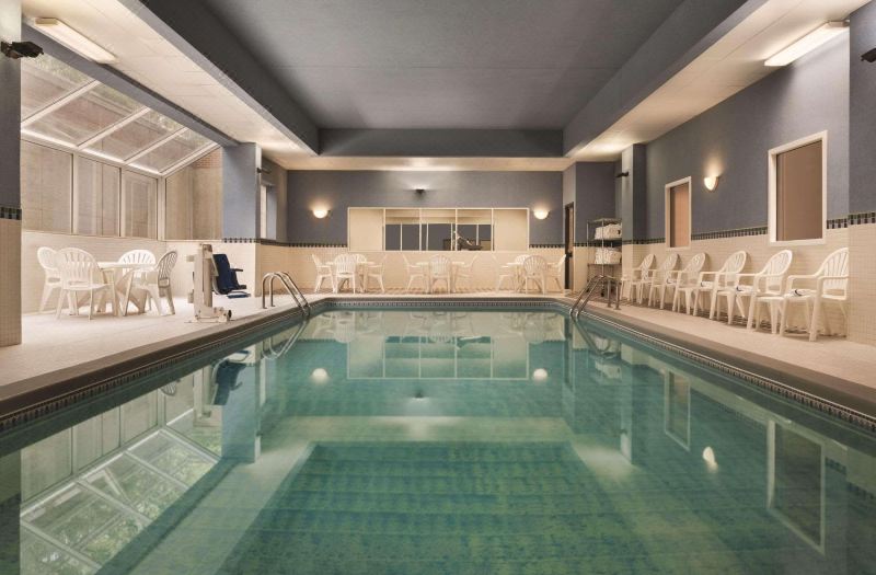 Country Inn & Suites by Radisson, Grand Rapids East, MI photo 3