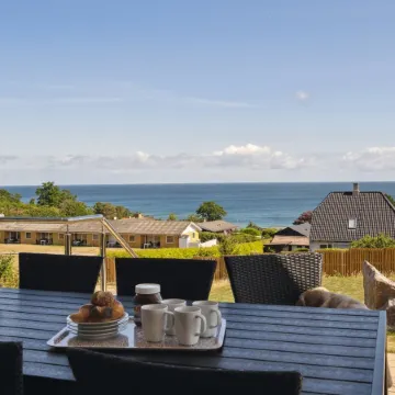 "Maike" - 200m from the Sea