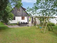 "Helmer" - 3km from the Sea
