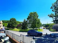 The Rising Sun Inn Hotels in Longfield