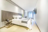 Aparta Suites Torre Poblado