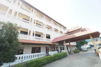 AmornSukhothai Hotel
