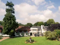 Sunday Box Hill Burford Bridge Hotel Druids Grove 주변 호텔