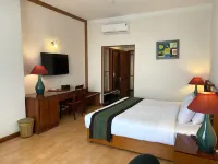 DAM San Hotel Hotels in Tu An