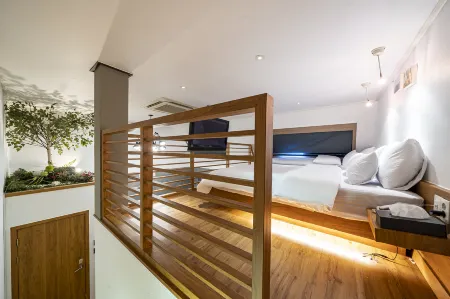 Guri Hong Kong Отели в г. Кури