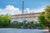 Snow Valley Hotels near Deogyusan National Park
