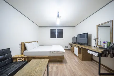 Daegu Dury Jenny Hotels near E-World