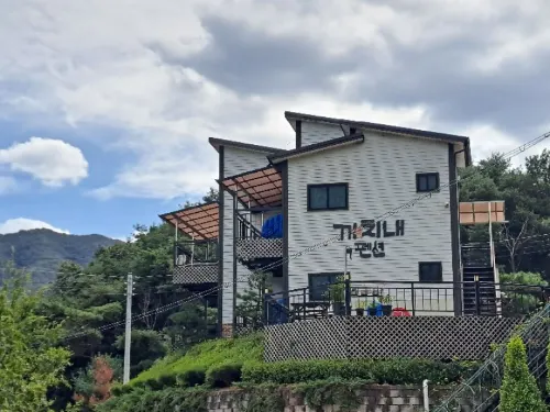 Chilgapsan Kkachinae Pension Các khách sạn ở Cheongyang-gun
