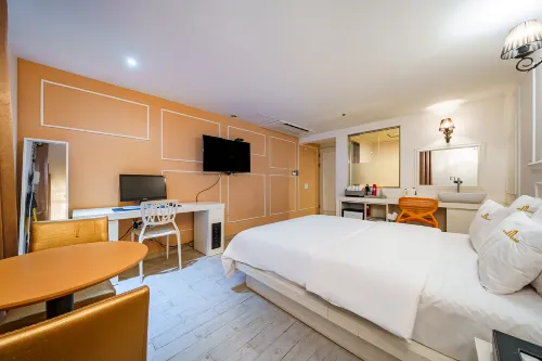 Changwon Sangnam-Dong M