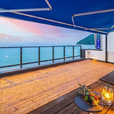 Geoje Island C&Moon Pension โรงแรมใกล้สะพานเชื่อมปูซาน-เกาะเจ