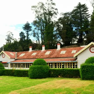 Kstdc Hotel Mayura Sudarshan ,Ooty