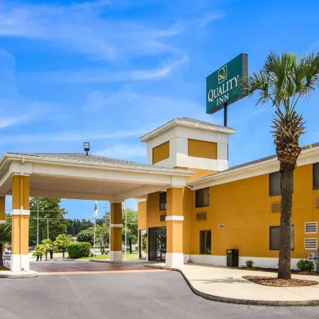 Quality Inn Near University of Mobile Отели в г. Сараленд