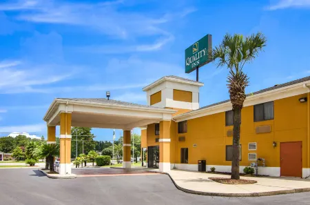 Quality Inn Near University of Mobile
