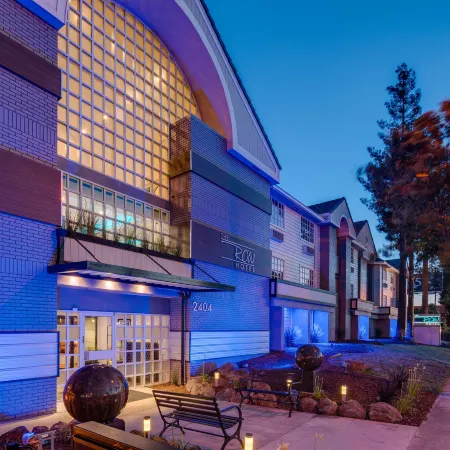 The Row Hotel, BW Signature Collection