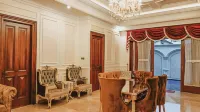 Villa Syariah Muvida Dengan Kolam Renang di Tengah Kota Hotels in Tegalrejo
