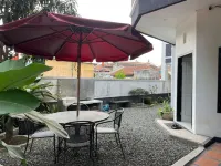 Regol Guest House 5Br Bandung