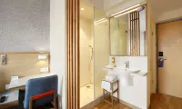 Holiday Inn Express Pune Pimpri Hotels in Pimpri Colony
