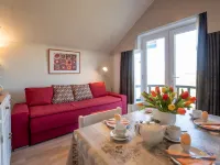 Dina with Parking and Shared Pool - شرفة