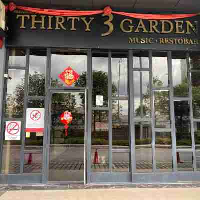 Condo w Pool Table/Karaoke/Gathering, 11 Pax Hotel Exterior