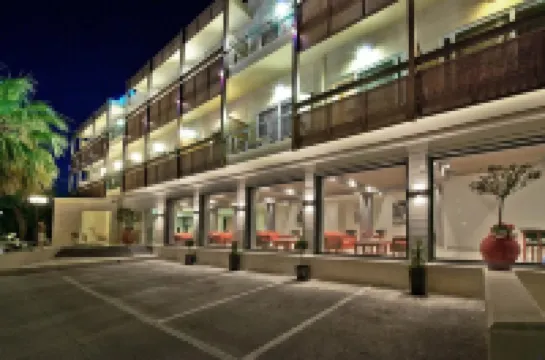 Minos Hotel