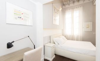 Lucrezia Apartment by Firenze Prestige