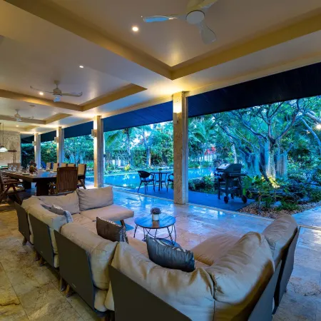6 Bedroom Luxury Villa on Golf Course (PH125)