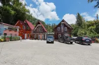 As Resto,Café & Hotel Mitra RedDoorz Hotels in Jaranguda