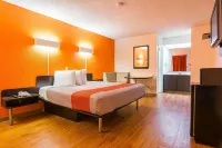 Motel 6 Newnan, GA