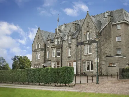 Alexandra Hotel Отели в г. Каол