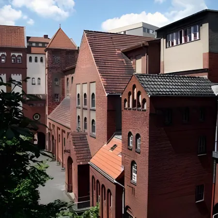 Three Little Pigs Hostel - Your Berlin Castle