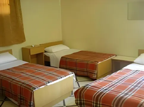 Mansour Hotel Hoteles cerca de Hashemite Square