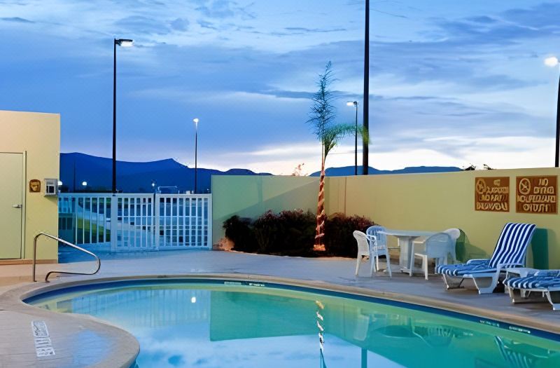 Holiday Inn Express Saltillo Zona Aeropuerto by IHG photo 4