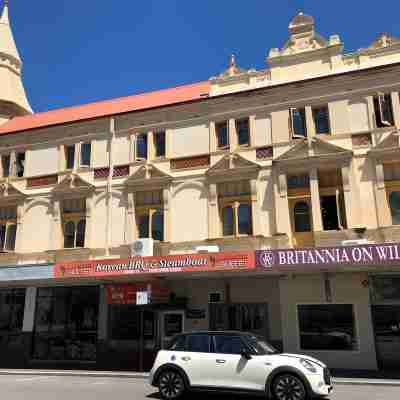 Britannia on William Hotel Exterior