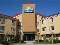 Days Inn & Suites by Wyndham DeSoto Hotels near Rainbow Shops
