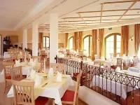 Hotel Und Landgasthof Altwirt Hotels in Holzkirchen