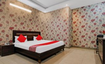 1. Hotel O ..