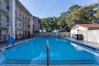 La Quinta Inn by Wyndham Pensacola Hotels in Ferry Pass