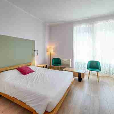 Brit Hotel Confort Roanne - Le Grand Hôtel Rooms