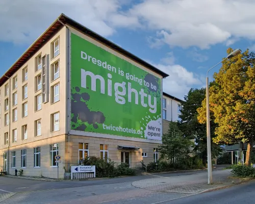 MightyTwice Hotel Dresden Отели рядом с достопримечательностью «Клотче»